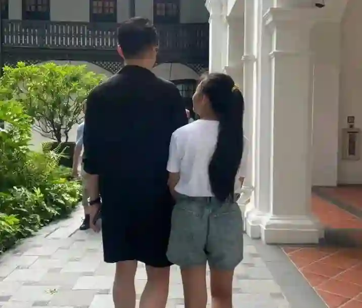 黄春梅近况堪忧！自曝“想哭哭不出”，张兰笑容灿烂与闺蜜畅饮