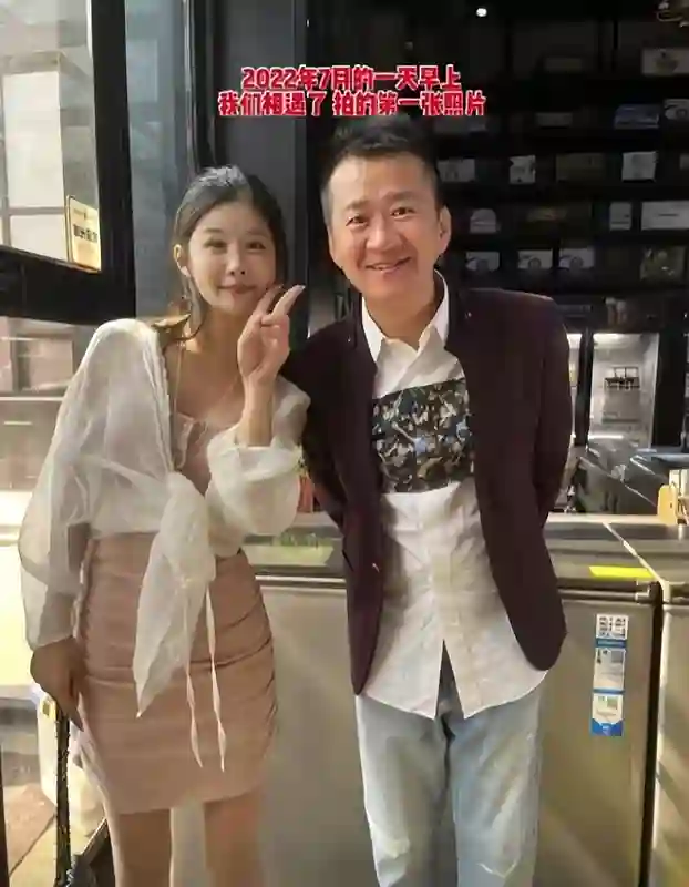 这一次，老夫配少妻的“残酷现实”，在41岁的李嘉明身上得到印证