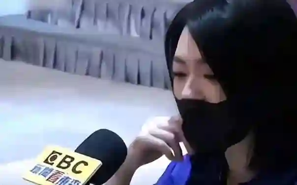 小s现身韩国被粉丝偶遇，穿着朴实状态不好，疑为复出做准备！