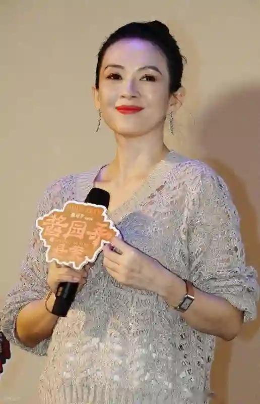 章子怡的野心：镜头前的争抢，是否忽略了周边人的感受？