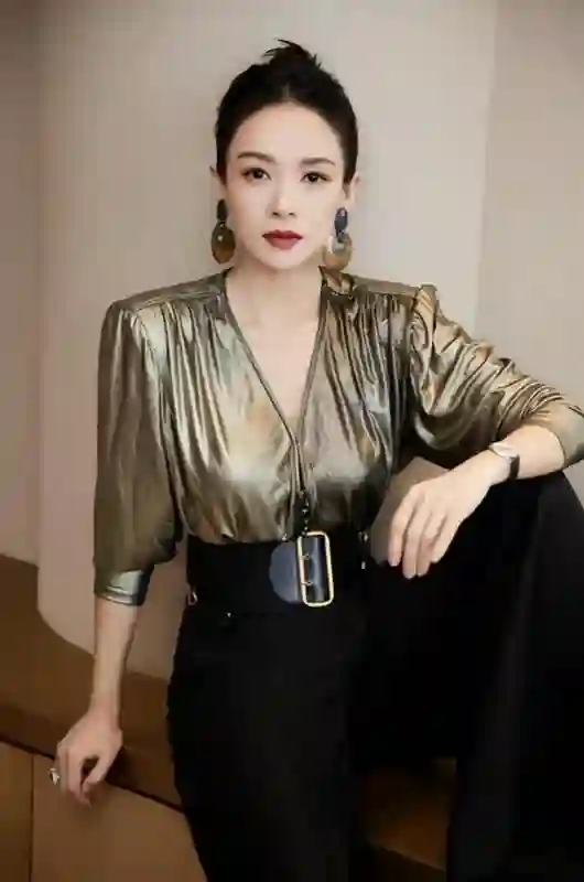 摊牌了，46岁章子怡突然官宣好消息，全网恭喜，终于等到这一天！