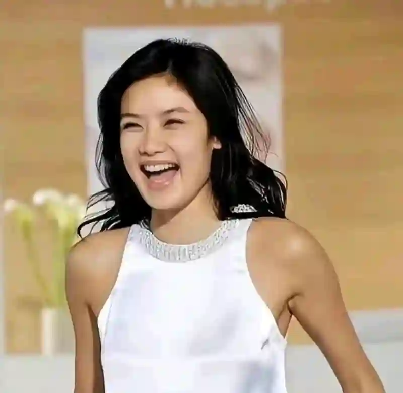 7位曾惊为天人的混血美女颜值对比：杨颖状态差、张柏芝回春？
